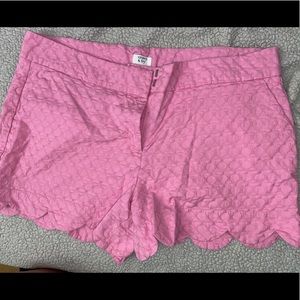 CROWN & IVY SHORTS SIZE 16 - SCALLOP